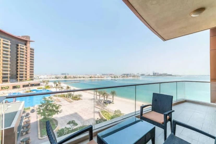 Amazing 1 BR Flat