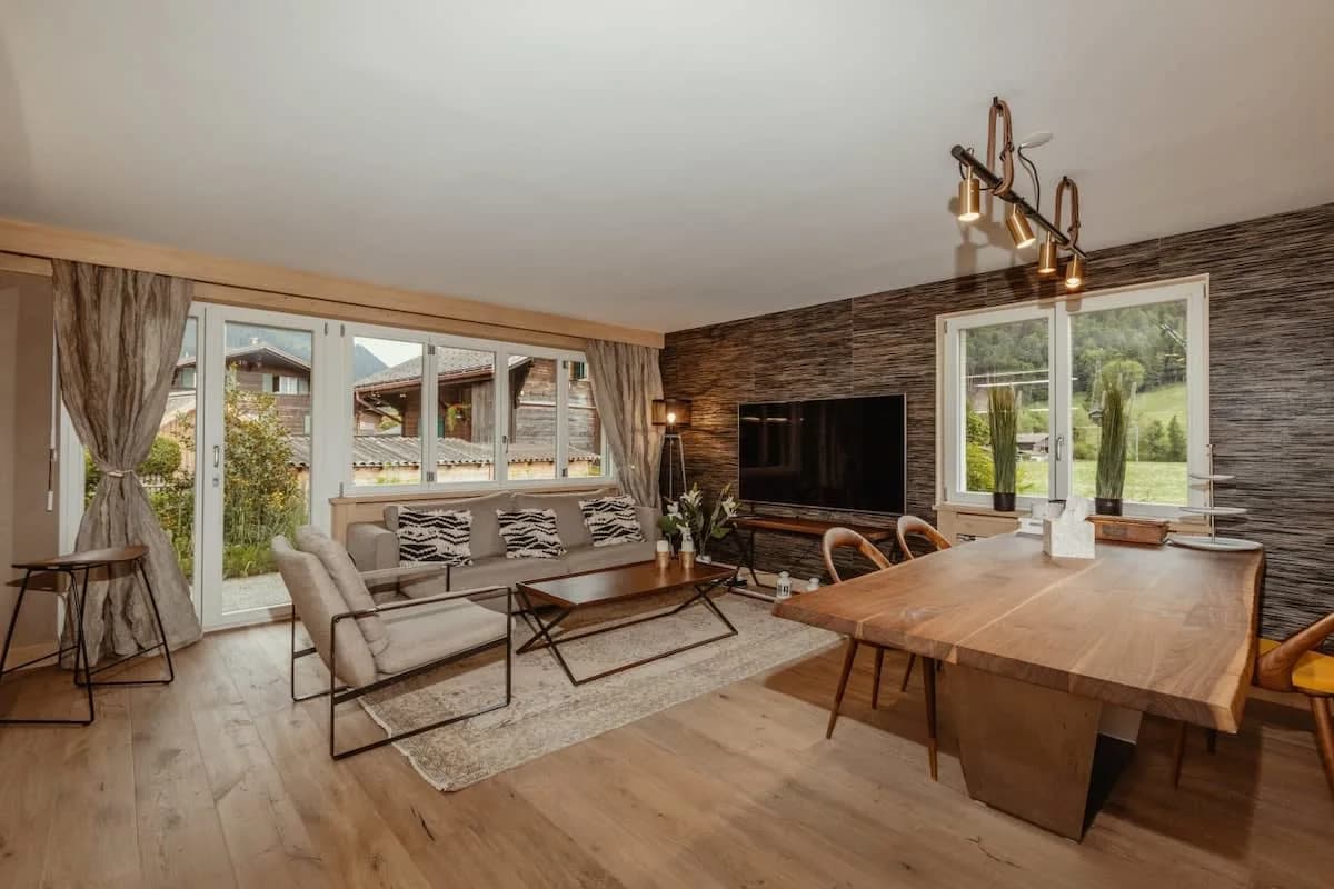 Gstaad Luxurious Flat With Terrace & Stunning Views photo 2