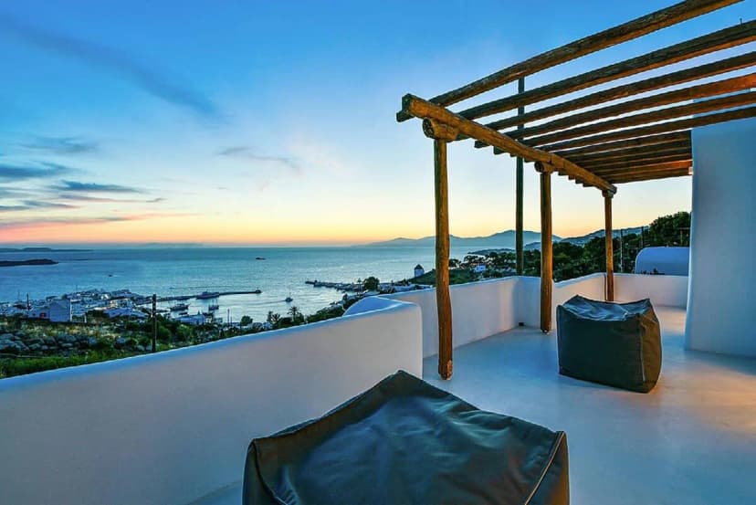 4BR Lovely Villa with Amazing Sea and Sunset Views