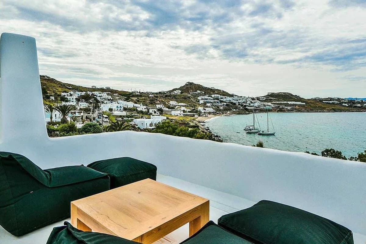 4BR Stunning Villa photo 3