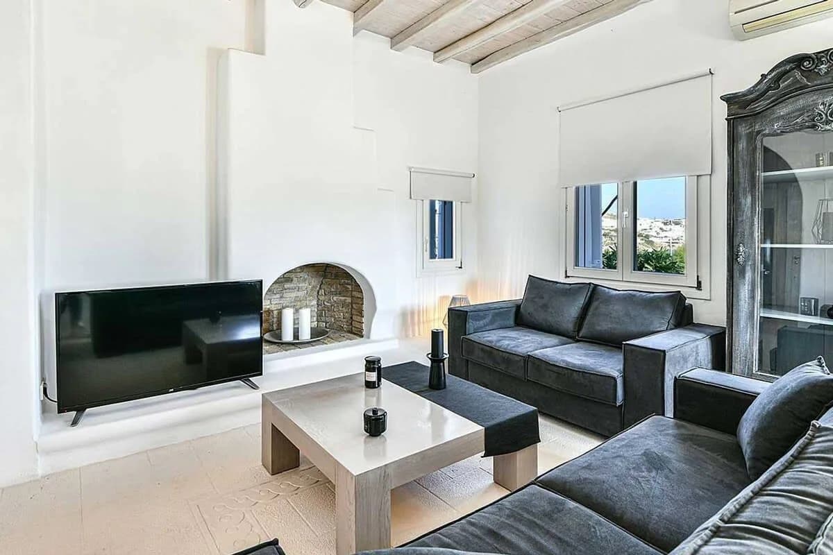 4BR Stunning Villa photo 5