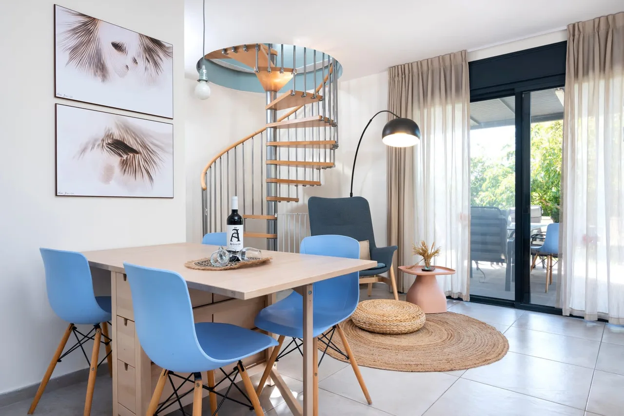 Stunning, Modern 2 Bedroom Villa for 9! photo 4