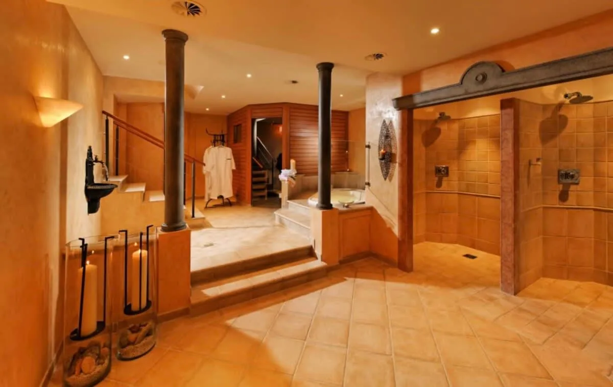 Exclusive Apartment near Promenade Gstaad Center photo 5