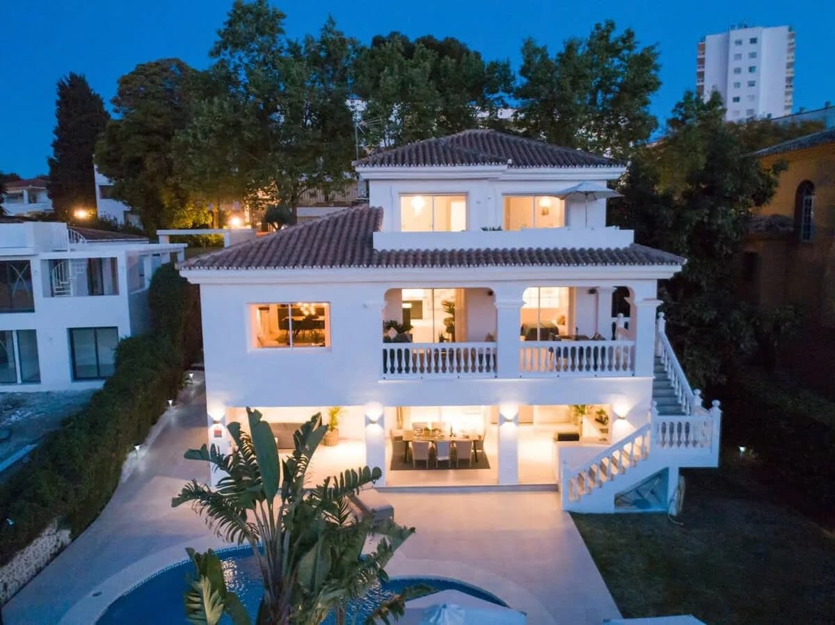 Heated Pool Villa with Sunset Views in Marbella photo 3