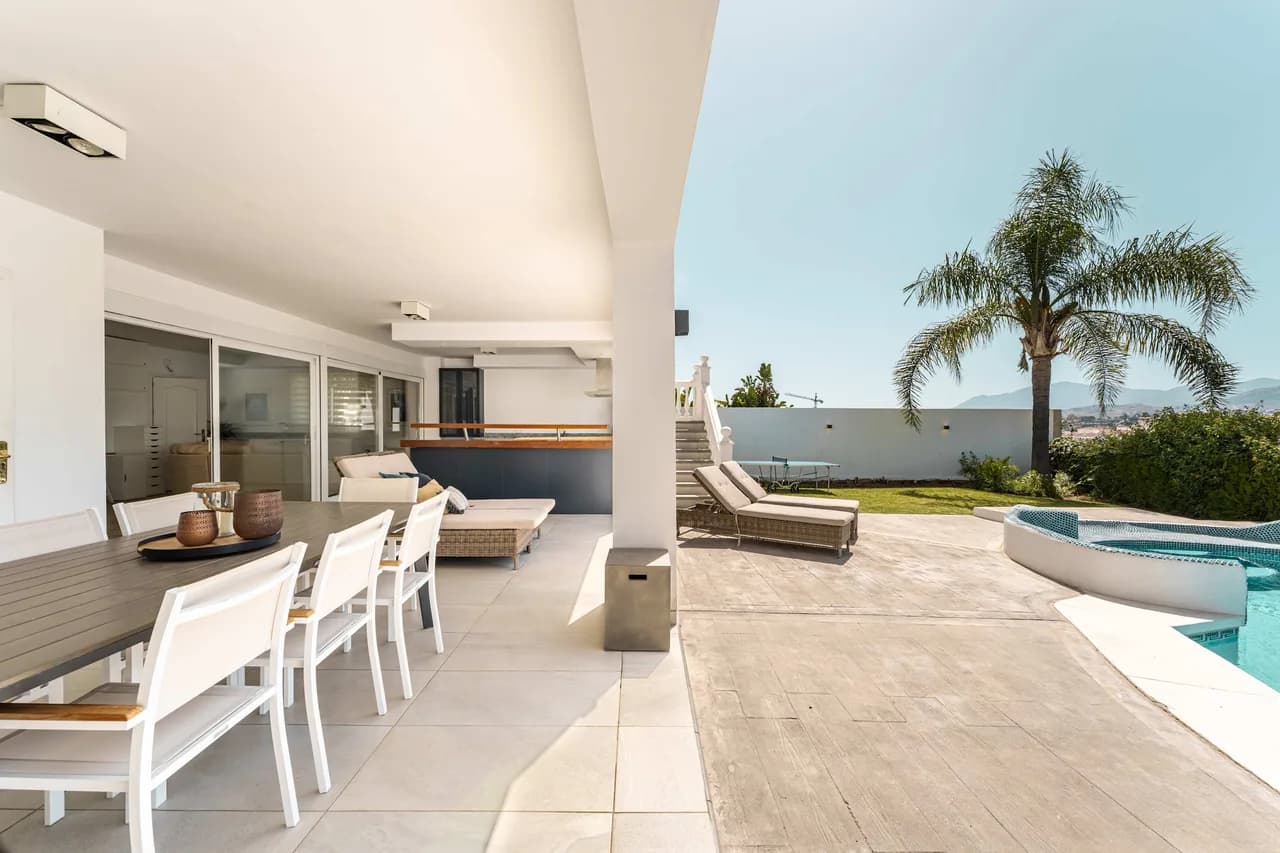 Heated Pool Villa with Sunset Views in Marbella photo 5