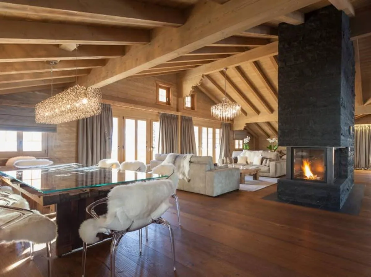 Stunning Modern Chalet with Indoor Pool and Spa