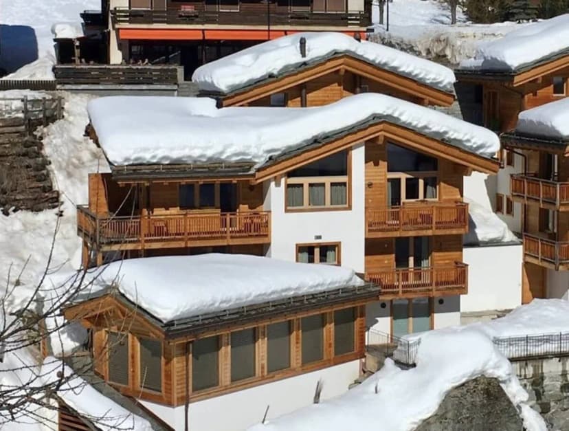 3 BR Modish Designed Chalet with Private Pool