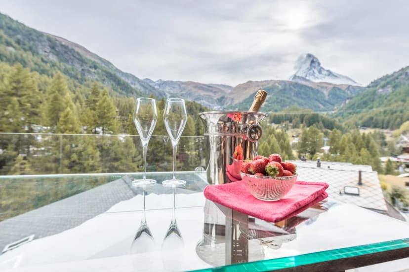Luxury Ski-in/Ski-out Chalet in Zermatt