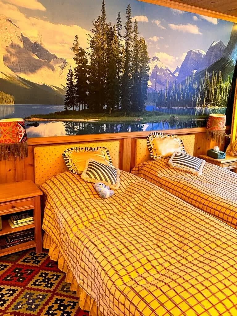3 BR Classic Chalet in Gstaad By Smiling House photo 3