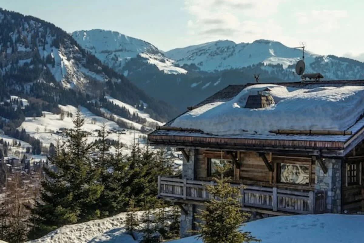 Majestic Sunshine Chalet