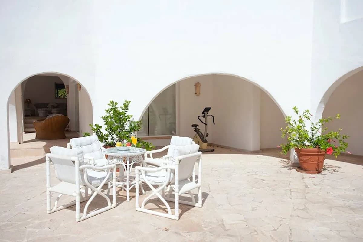 Amazing 12 BR Villa photo 5