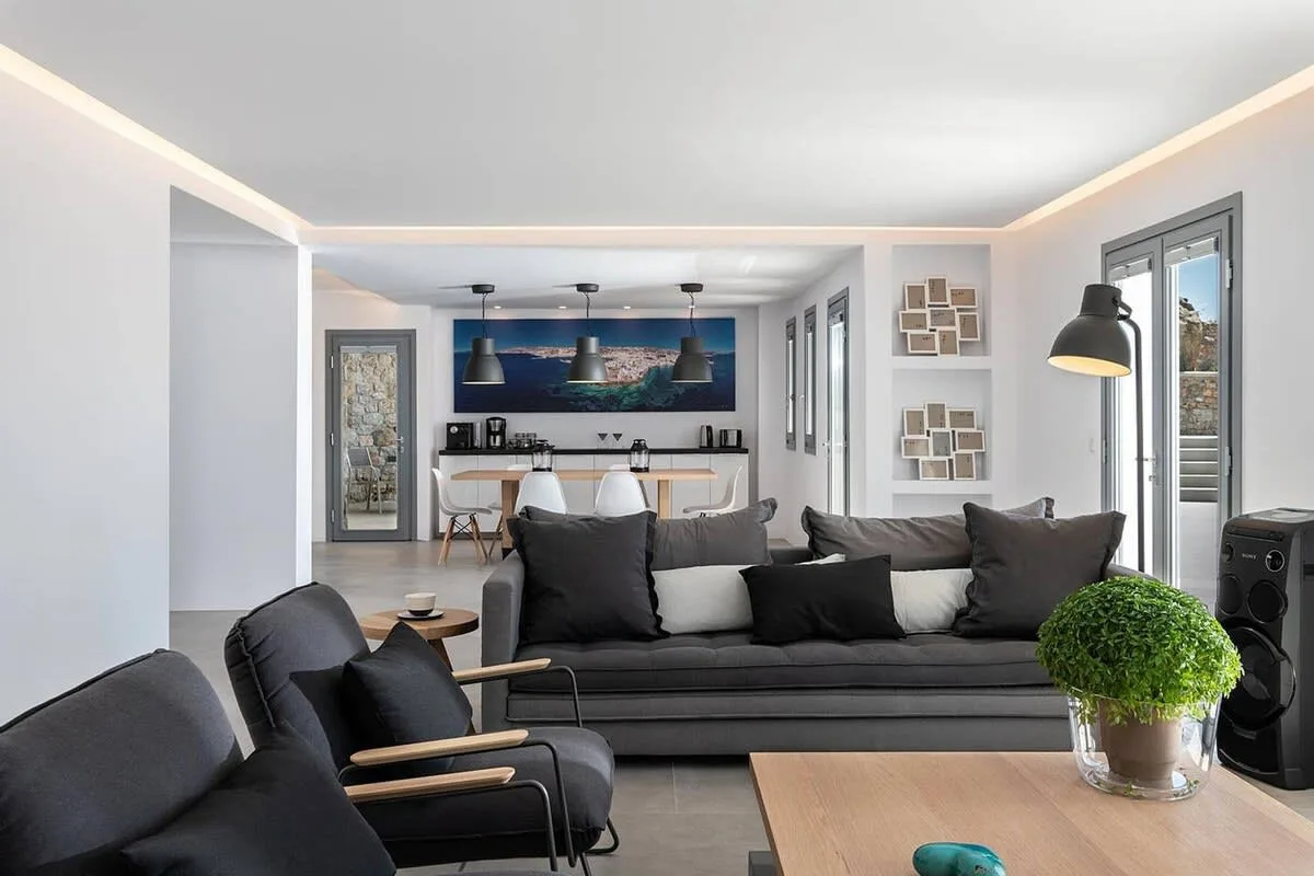 Exclusive Stunning 10 BR Villa photo 2