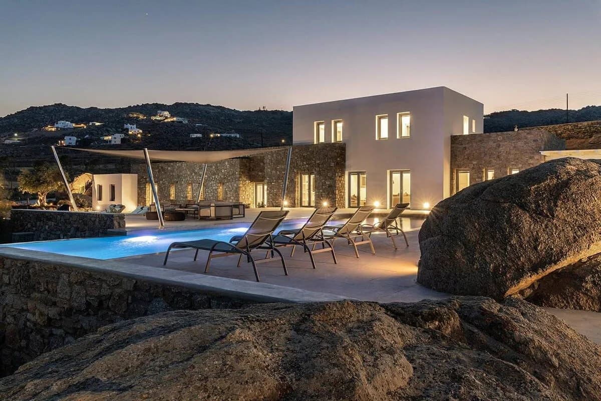 Exclusive Stunning 10 BR Villa photo 5