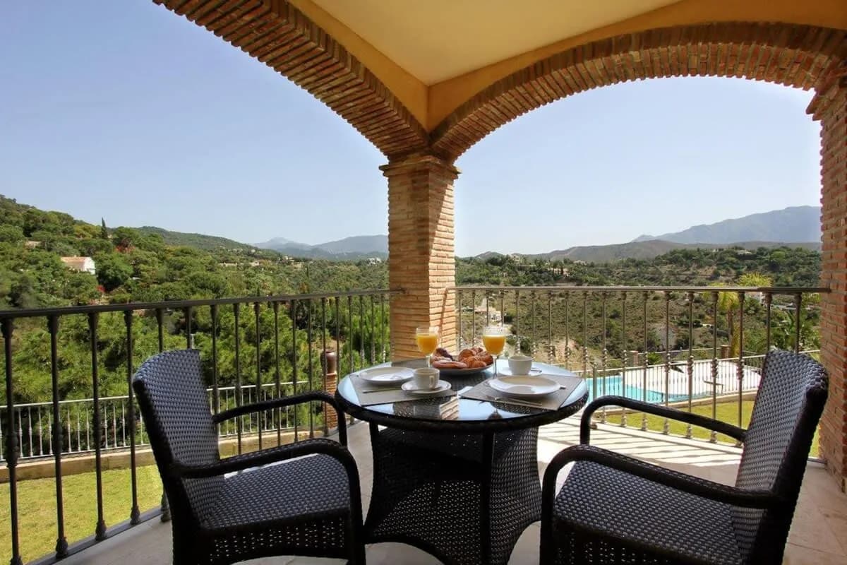 West Marbella's Prestigious Gem photo 5