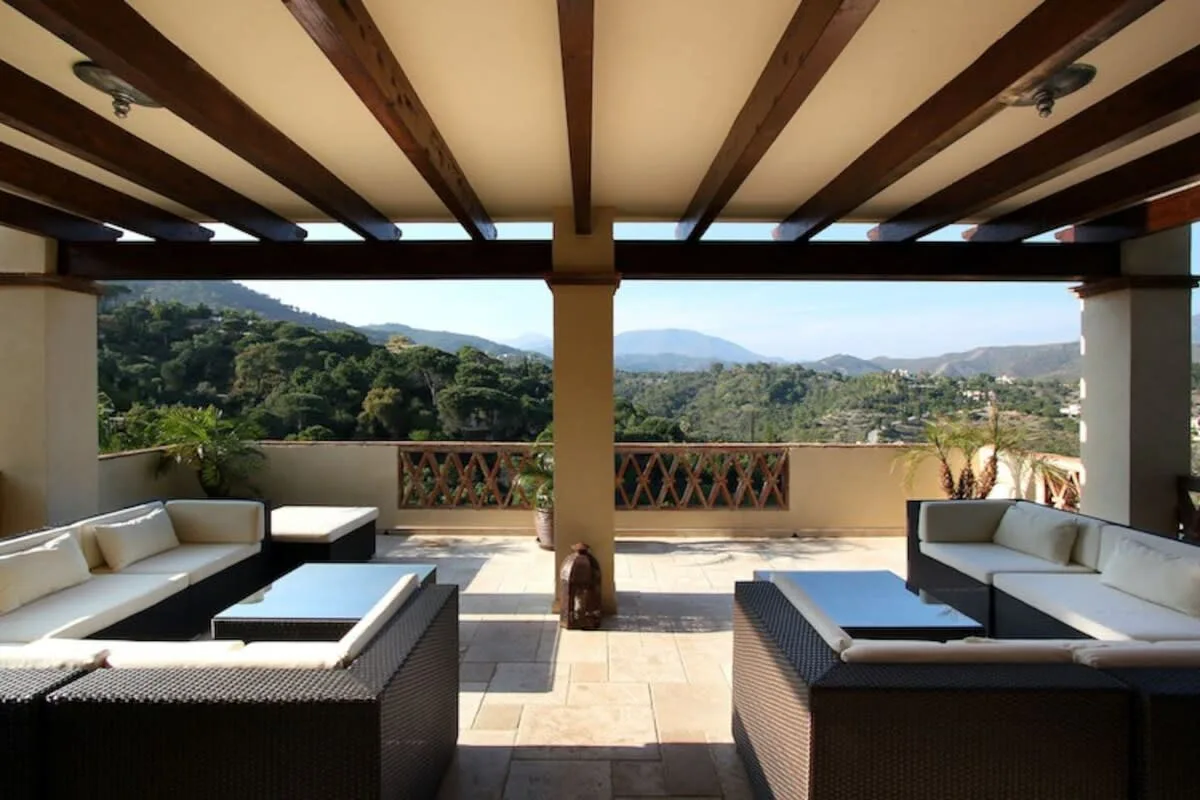 Finest 7 BR Villa with Grand Outdoor Pool Area photo 5