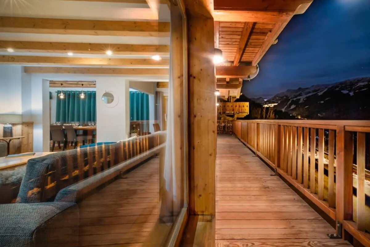 Meribel's Best Jewel Chalet I photo 3