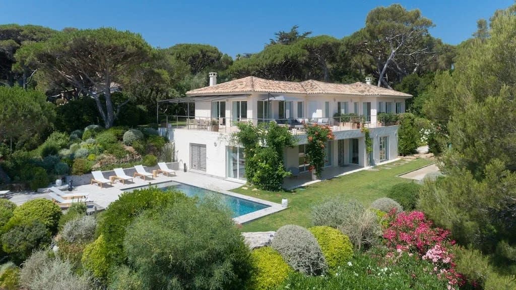 Elegant Villa overlooking the Sea photo 4