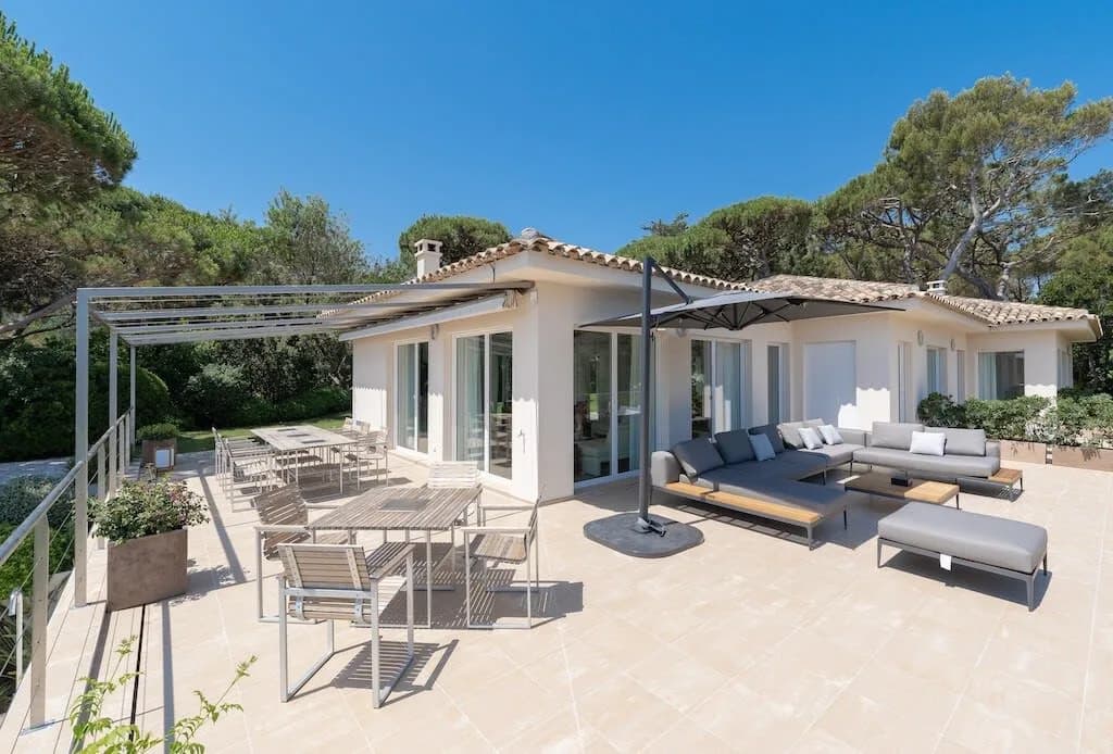 Elegant Villa overlooking the Sea photo 5