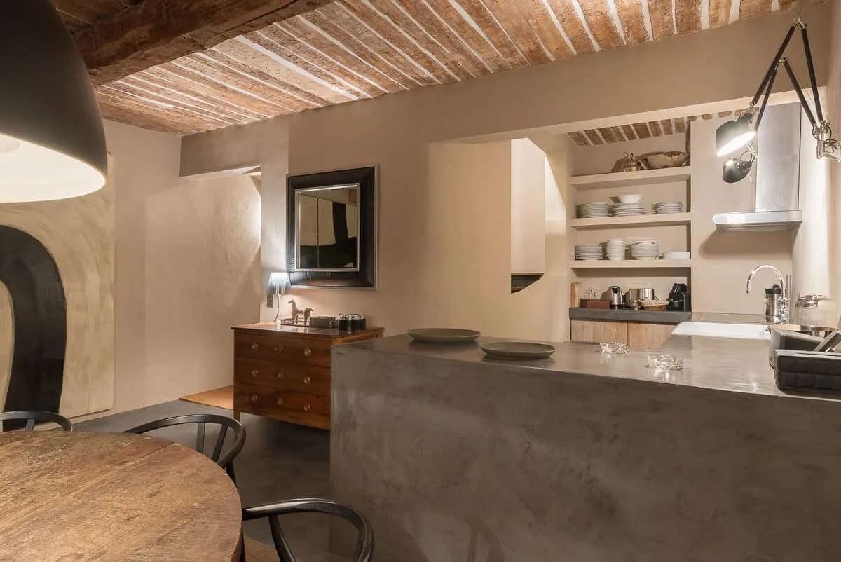 Remarkable Flat at the Heart of the Old Village photo 4