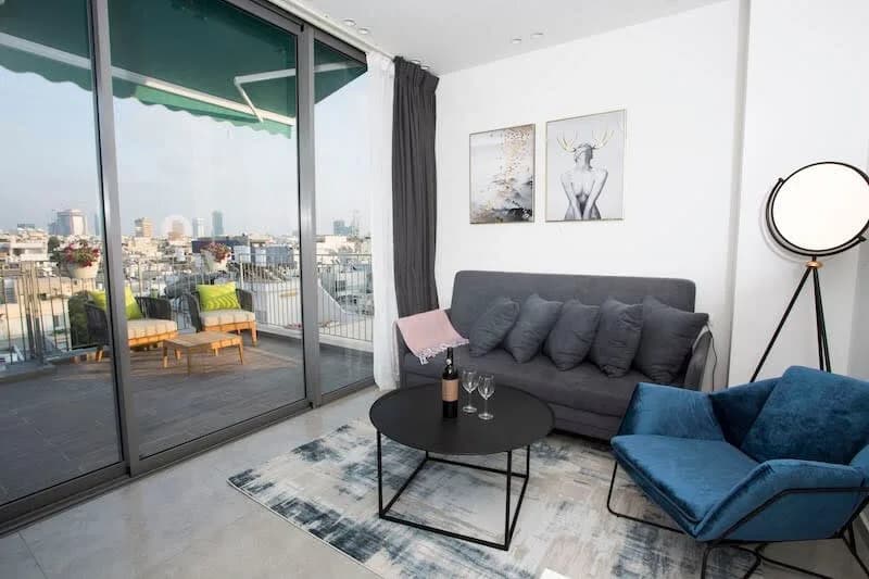 Premiere Penthouse with Tel Aviv Skyline Views photo 3