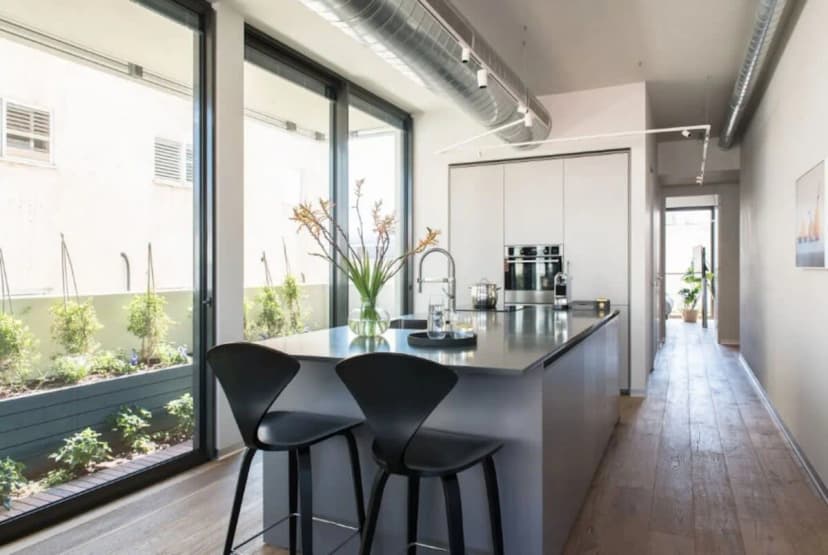 Apartment 6 - Young at Heart Flat