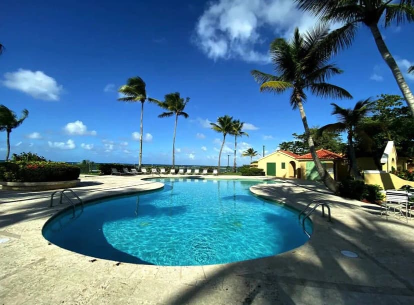 Blue Haven Villa overlooking the Sparkling Ocean