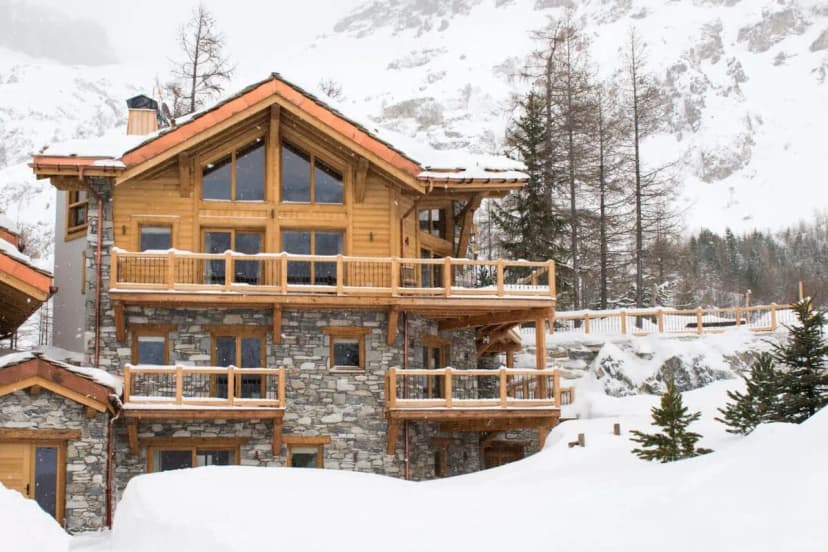 Sacred Luxurious Chalet in an Ideal Spot