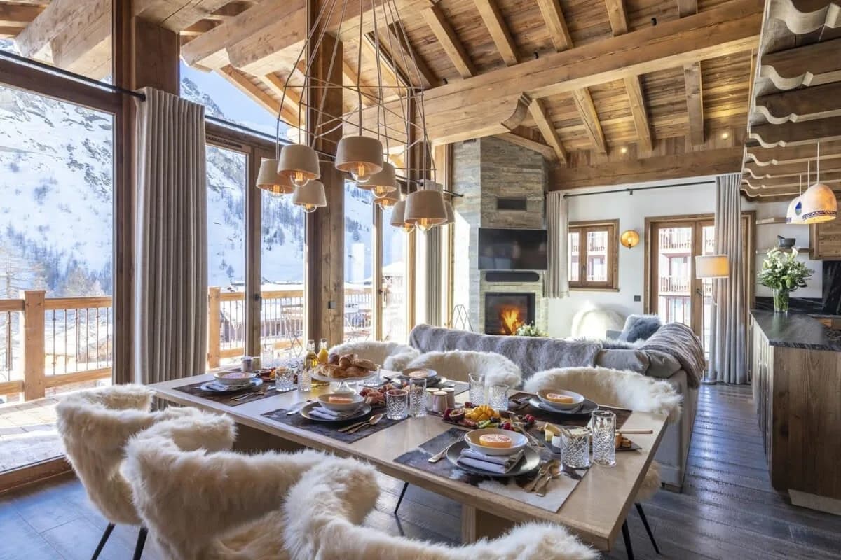 Chalet 3 - Sophisticated Classic with Great Views photo 5