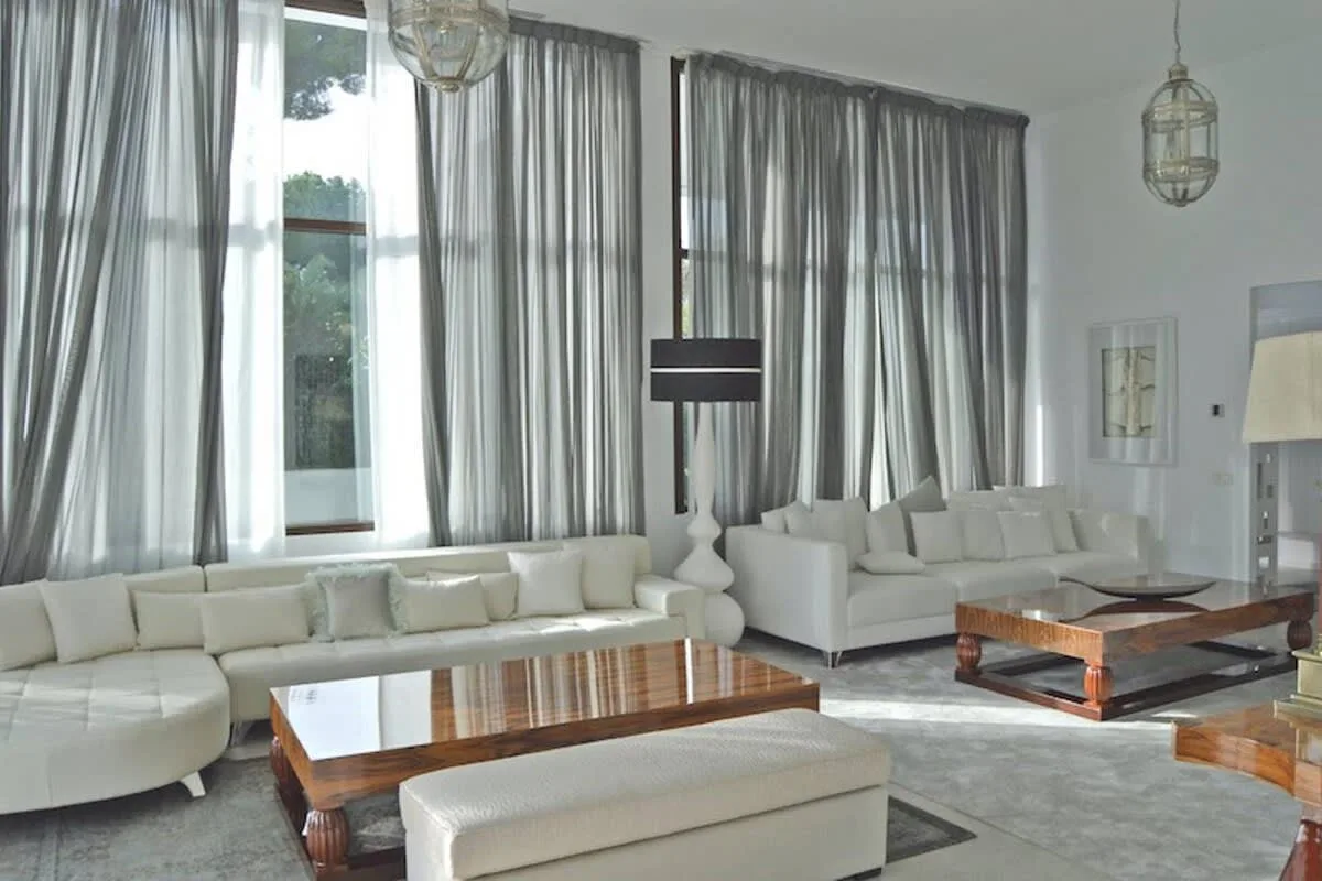 Grand Modern Villa with Fabulous Sea Views photo 2