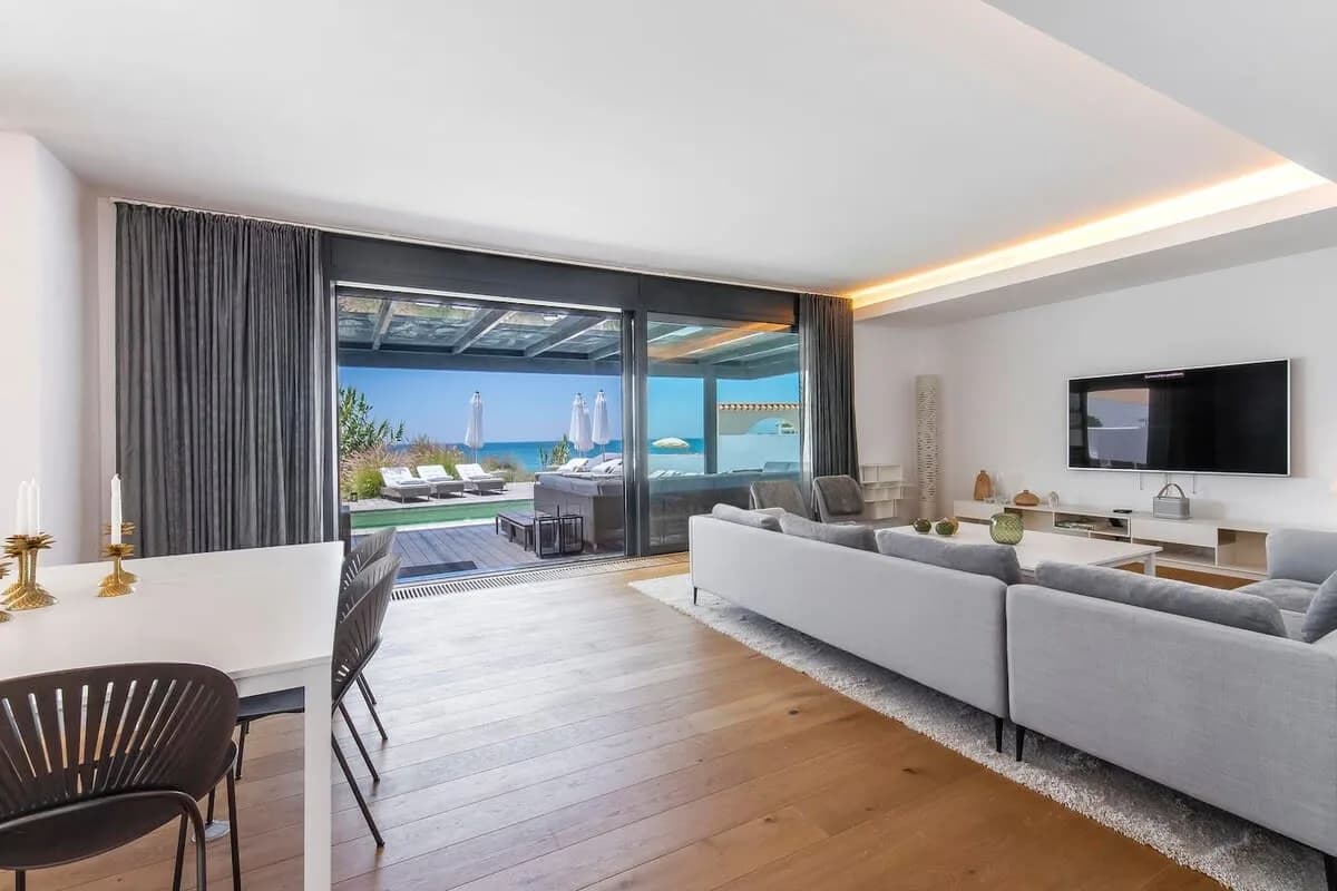 Sophisticated Prime Villa with Magnificent Sunset photo 5