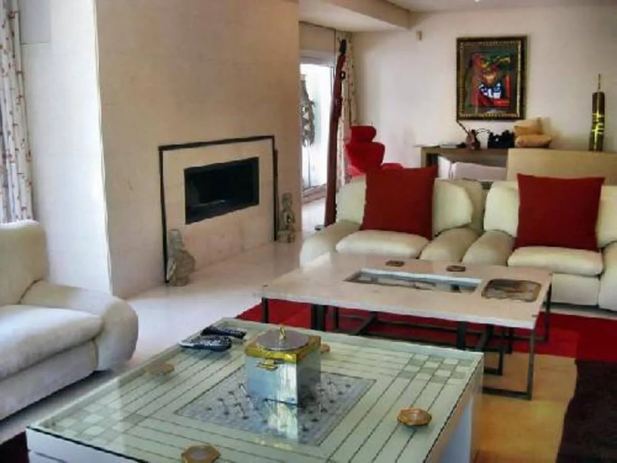 Classy Modern Villa in Nueva Andalucia photo 5