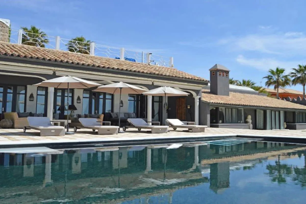 Los Monteros' Finest Villa with Balinese Touch
