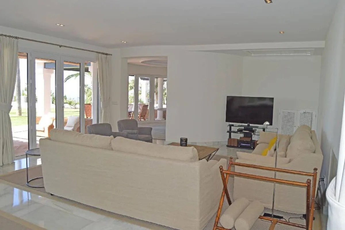 Mountain Side Villa with Mediterranean Coast View photo 4