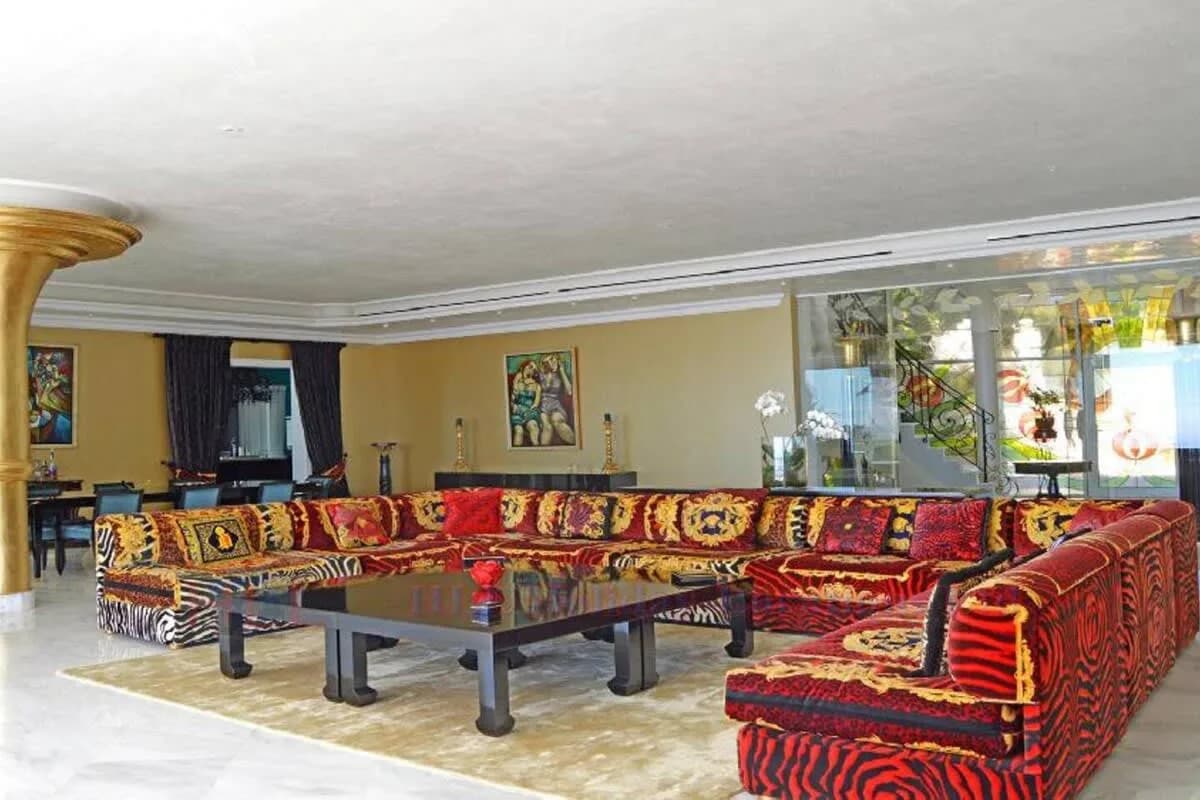 Exceptionally Finest Villa in Sierra Blanca photo 2
