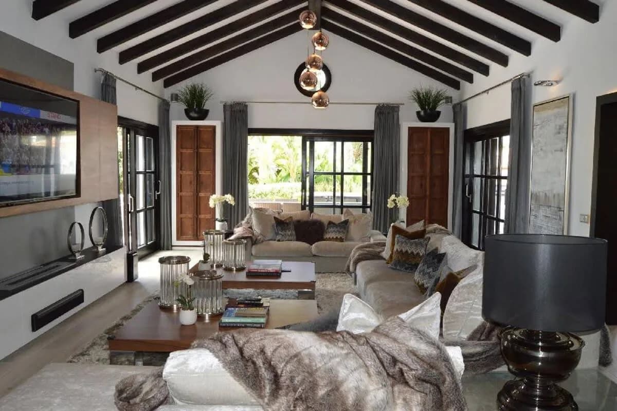 Deluxe Villa in Stunning The Nueva Andalucia photo 3