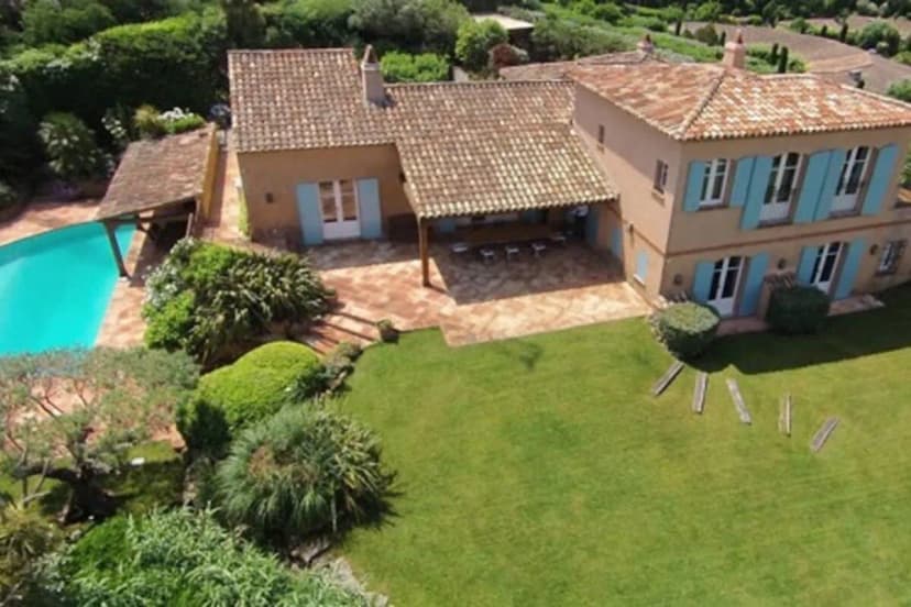 Magnificent Villa in Private Estate