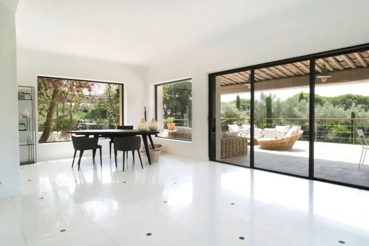 Superb Villa Close to the Center photo 2