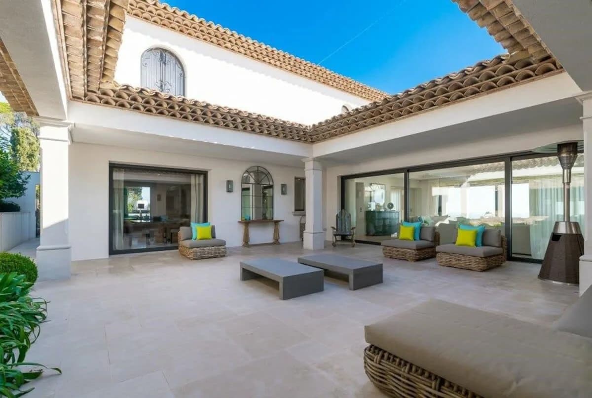 Exceptional Duo Villa Estate photo 2