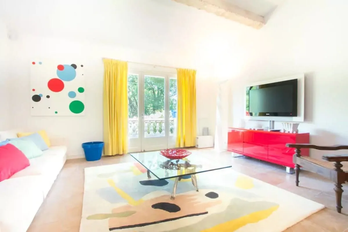Amazing Villa on Shoreline photo 4