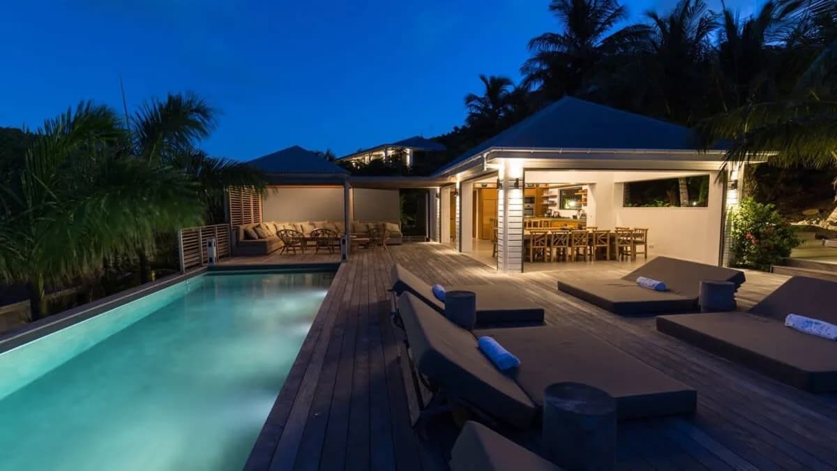 Cozy 6 BR Villa in Petit Cul de Sac photo 2
