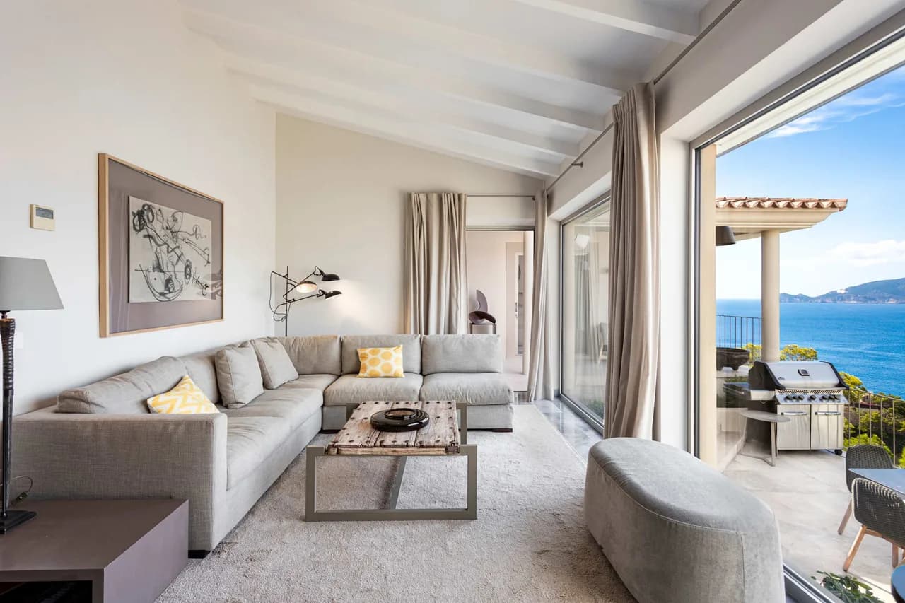 Regal Harbour View Villa with Amazing Sunset photo 2