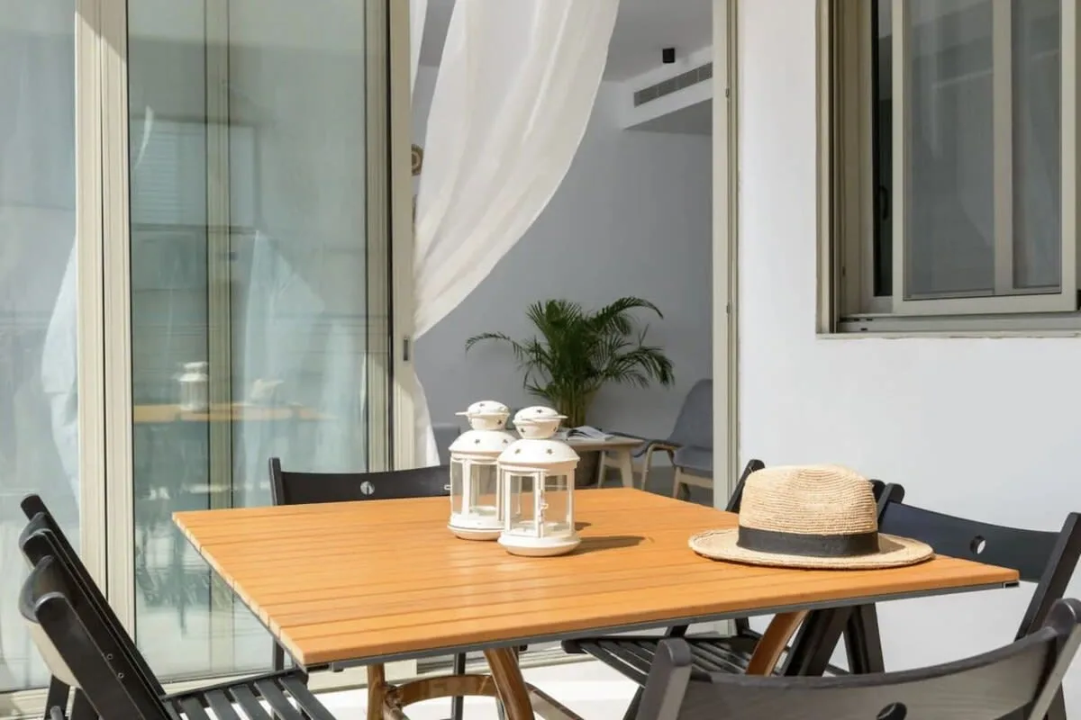 Joyful Deluxe Flat Right Next to TLV Port photo 2