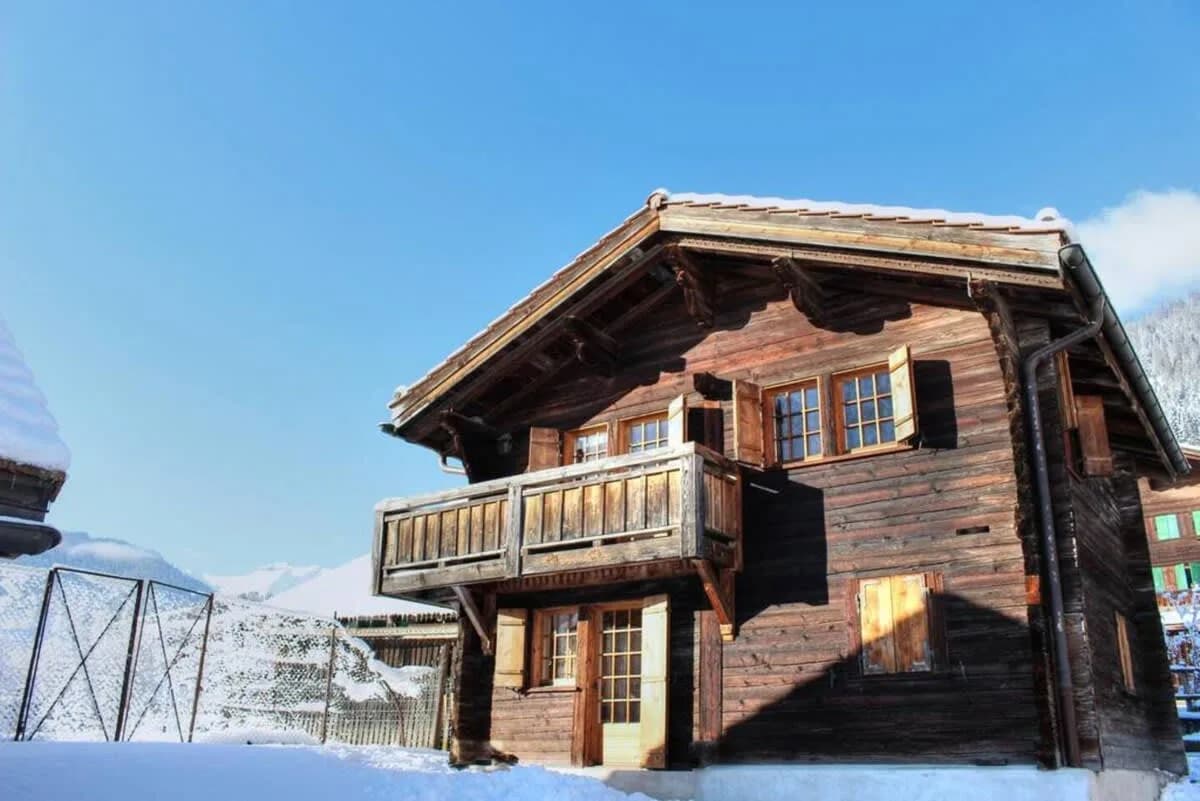 Romantic Chalet Ideal for Couples photo 4