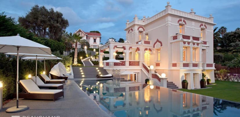 Superb Villa in the West Side of Cap d'Antibes
