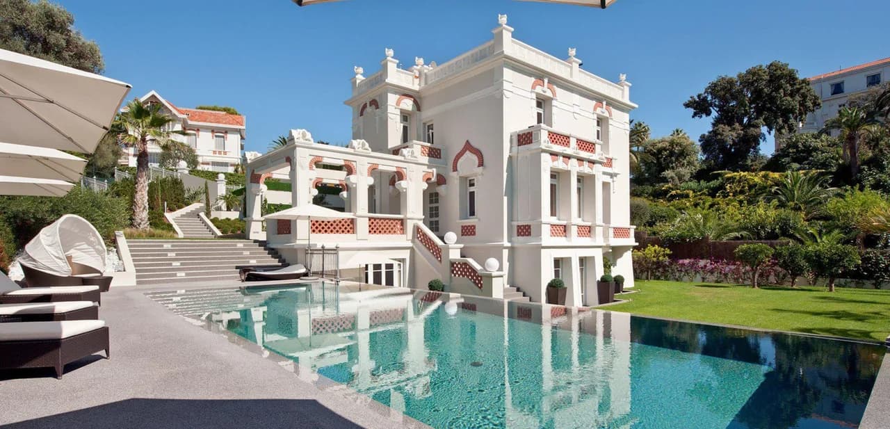 Superb Villa in the West Side of Cap d'Antibes photo 2