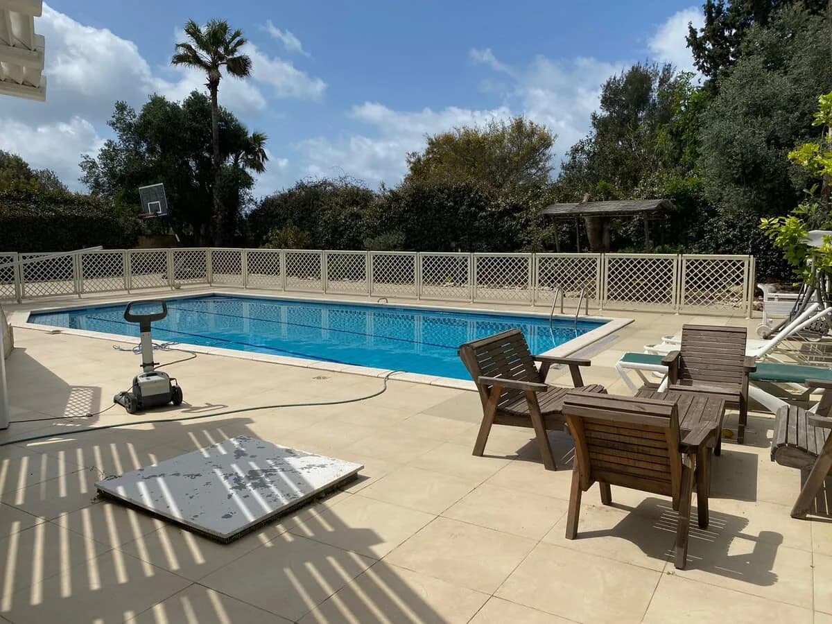 Kosher 6 BR Villa 5 min Away from the Beach photo 5