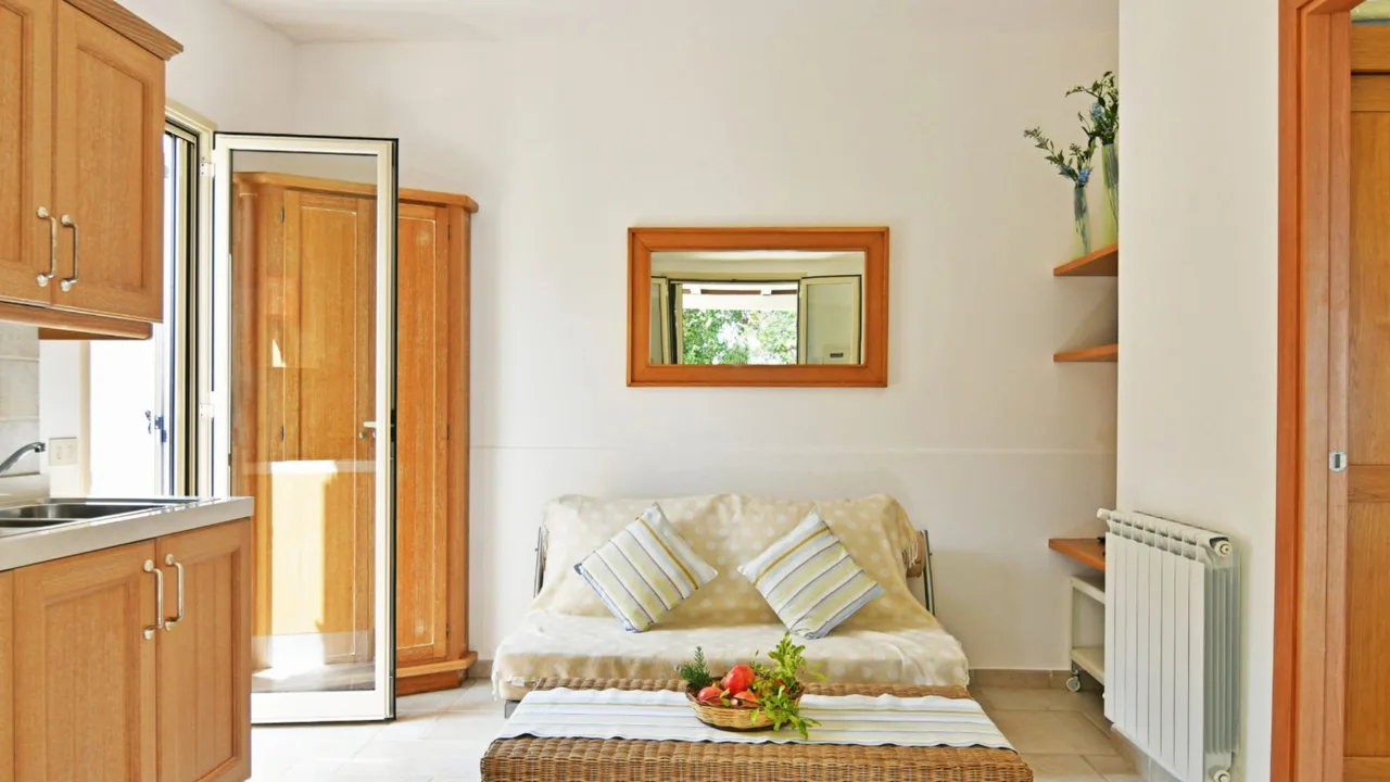 Dazzling Contemporary Villa Overlooking the Sea photo 4