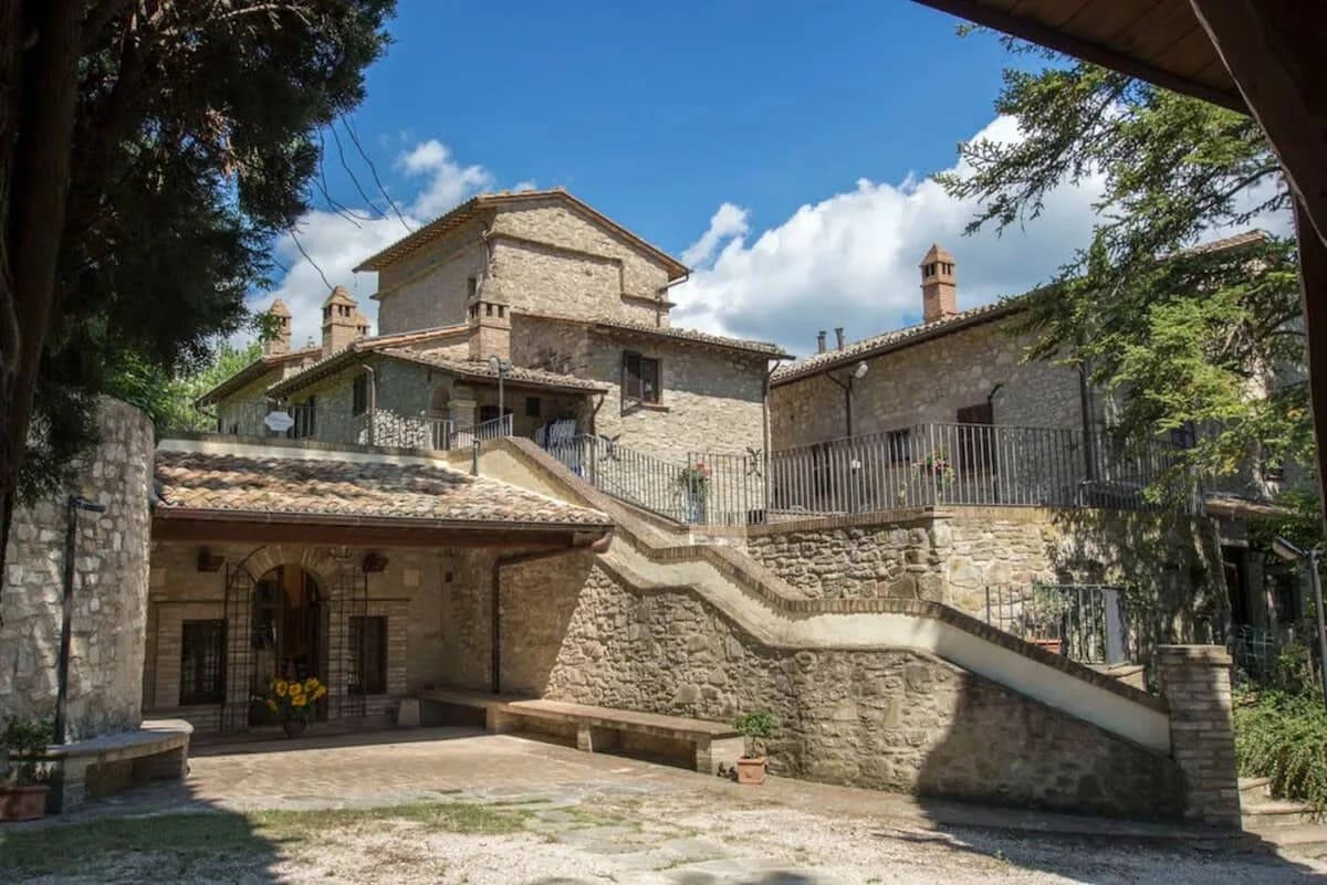 Charming Medieval Villa Overlooking Assisi City photo 4
