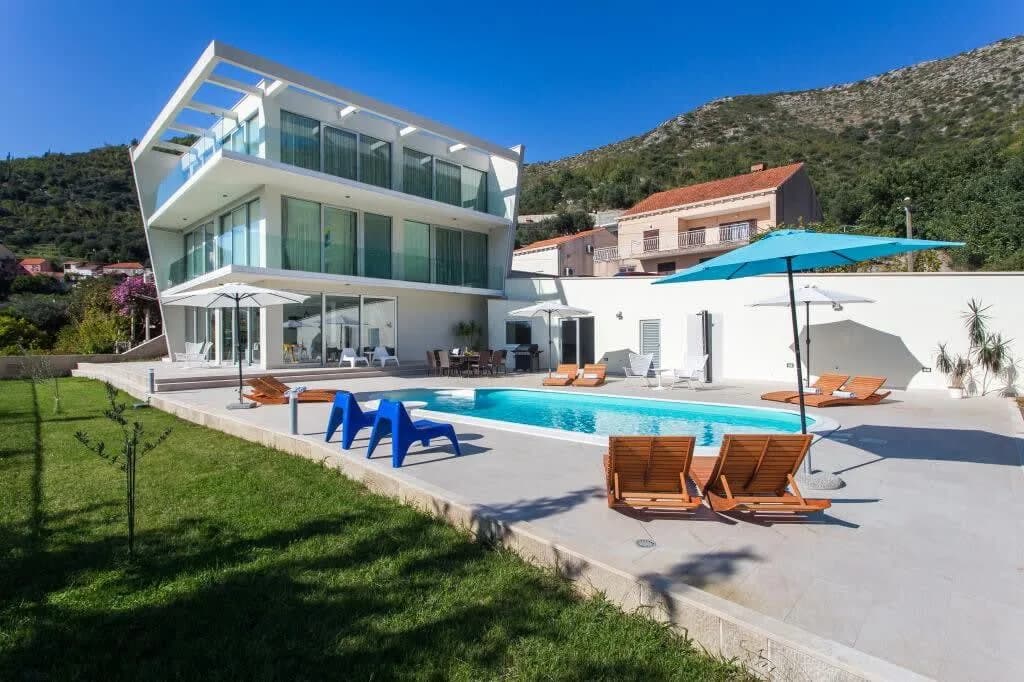 Zaton's Magnificent Villa close to Tourism Hub photo 3