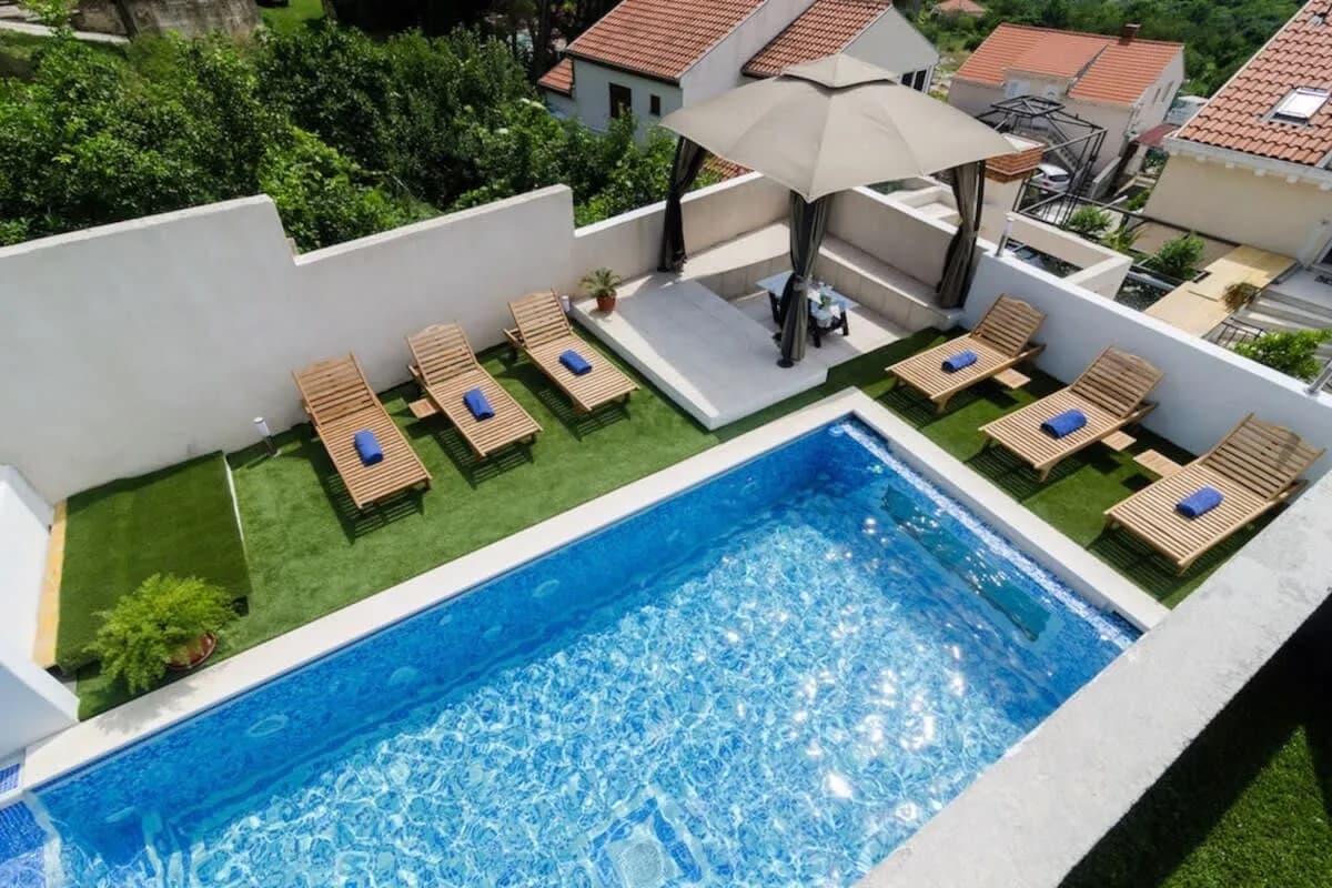 Shining Light Villa with Spa Centre photo 5